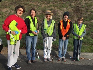 Photo of Clean Up Volunteers