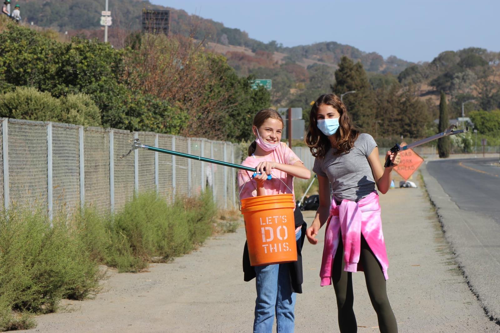 Image of Team Up to Clean Up volunteers